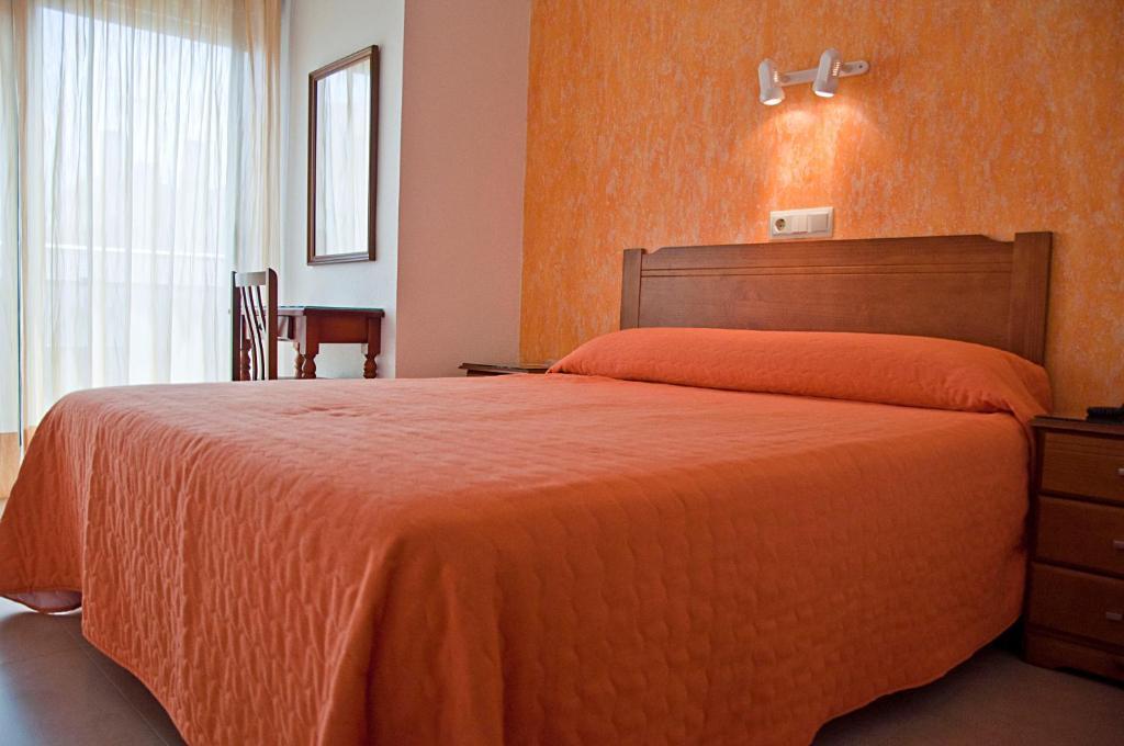 Hotel Marina Peñíscola Rum bild